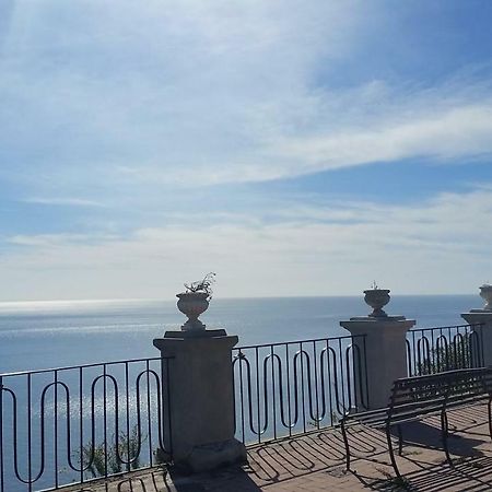 L.T. Metis Hotel Acireale Exterior photo